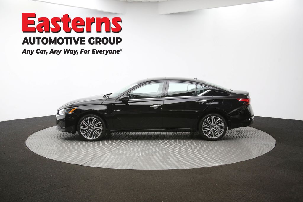 Used 2023 Black Nissan 2.5 SL image 59