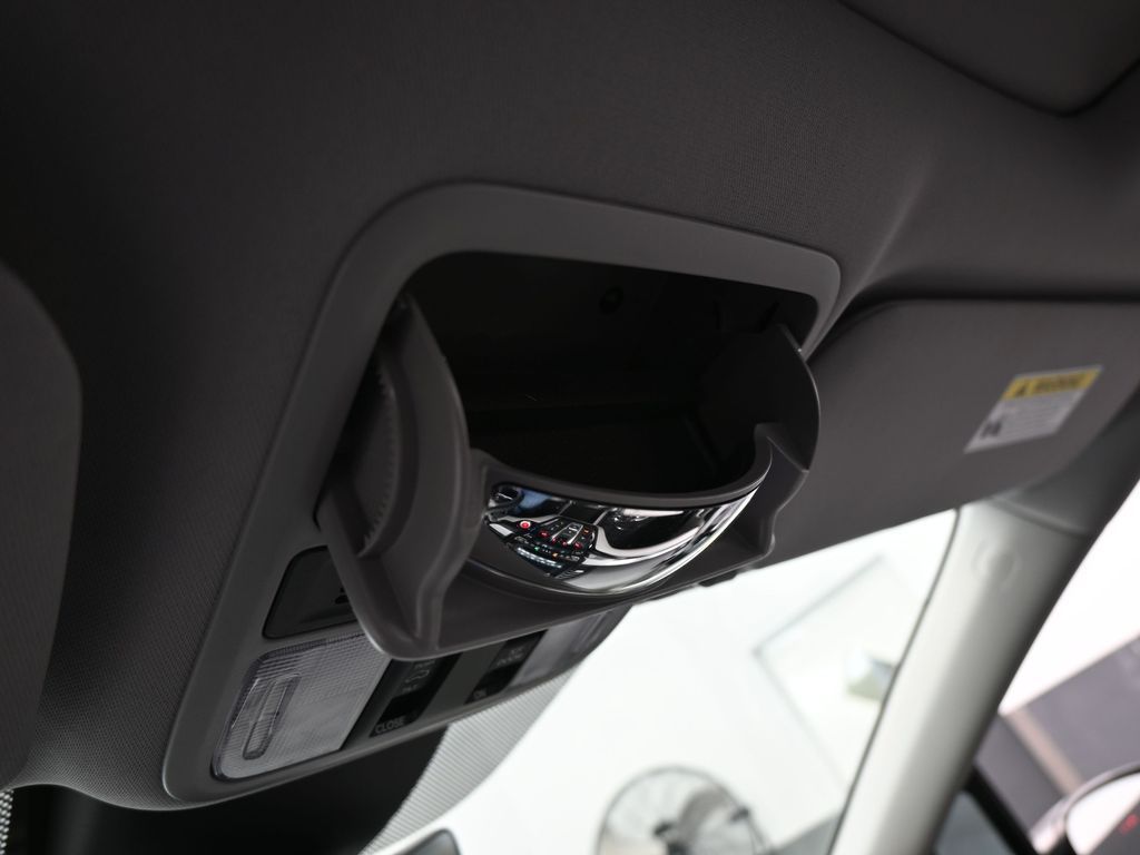 Used 2021  Honda Elite image 35