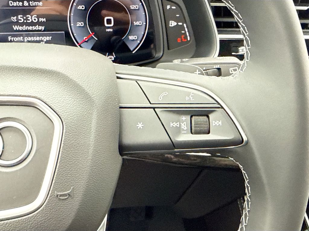 Thumbnail: 2026 Audi Q7 - 13