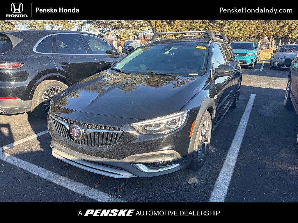 2018 Buick Regal Essence Hero Image