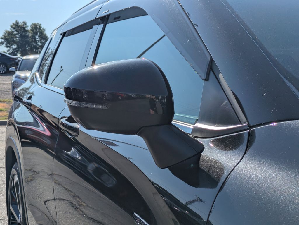 2025 Mitsubishi Outlander Plug-in Hybrid SEL - Photo 10