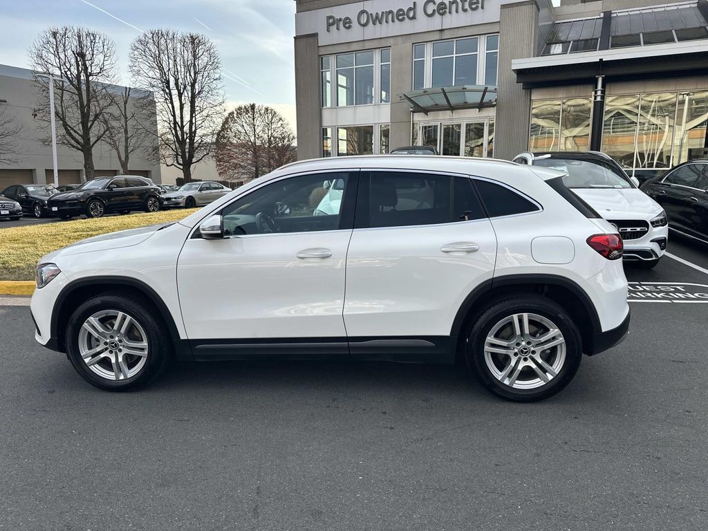 Thumbnail: 2023 Mercedes-Benz GLA - 14