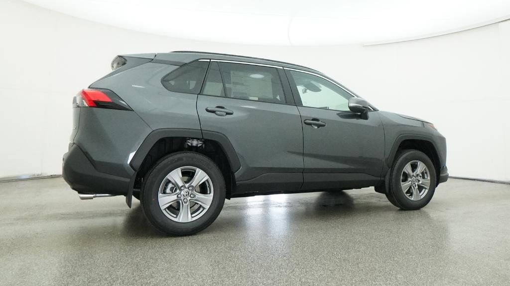 Thumbnail: 2025 Toyota RAV4 - 16