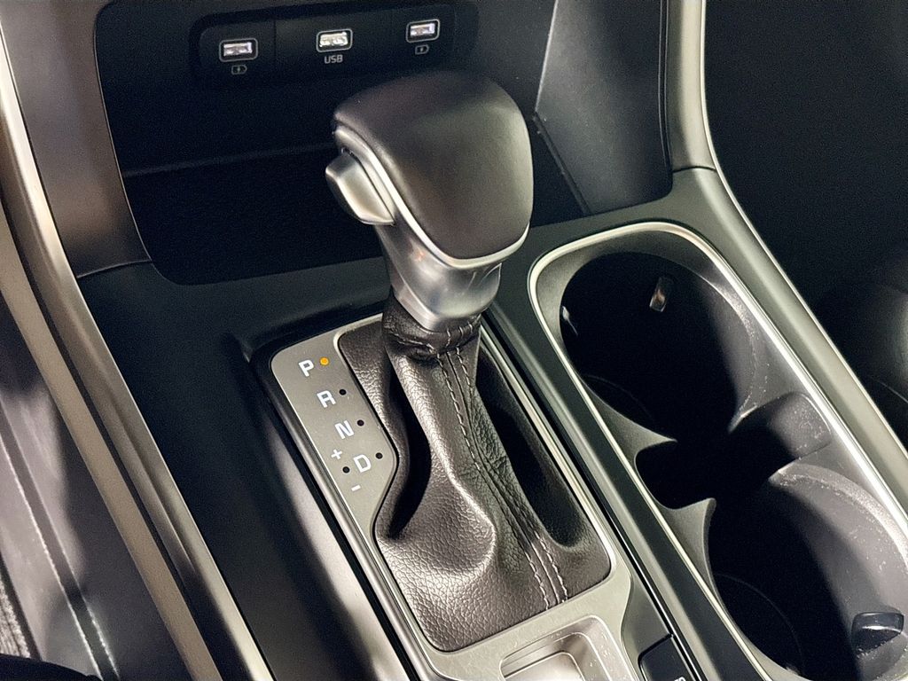 2022 Kia Carnival LXS