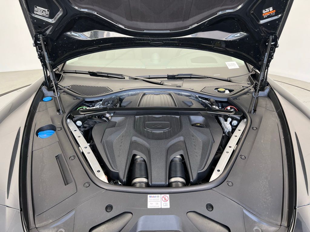 Thumbnail: 2023 Porsche Panamera - 24