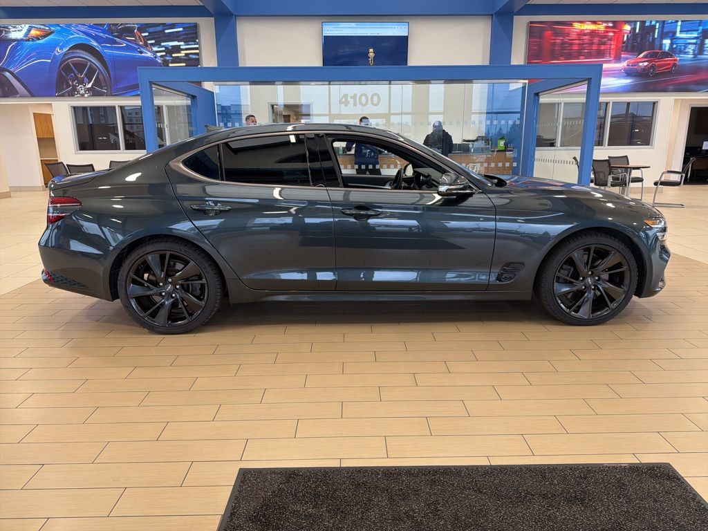 Thumbnail: 2023 Genesis G70 - 6