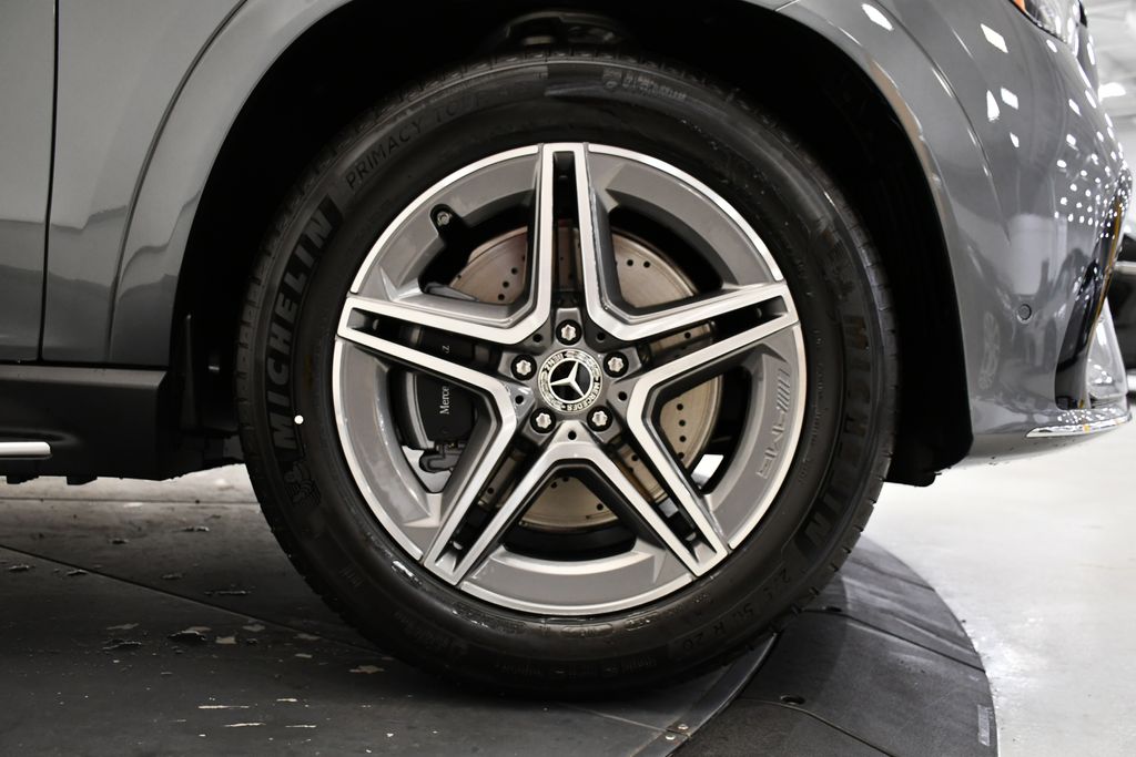 Thumbnail: 2026 Mercedes-Benz GLE - 16