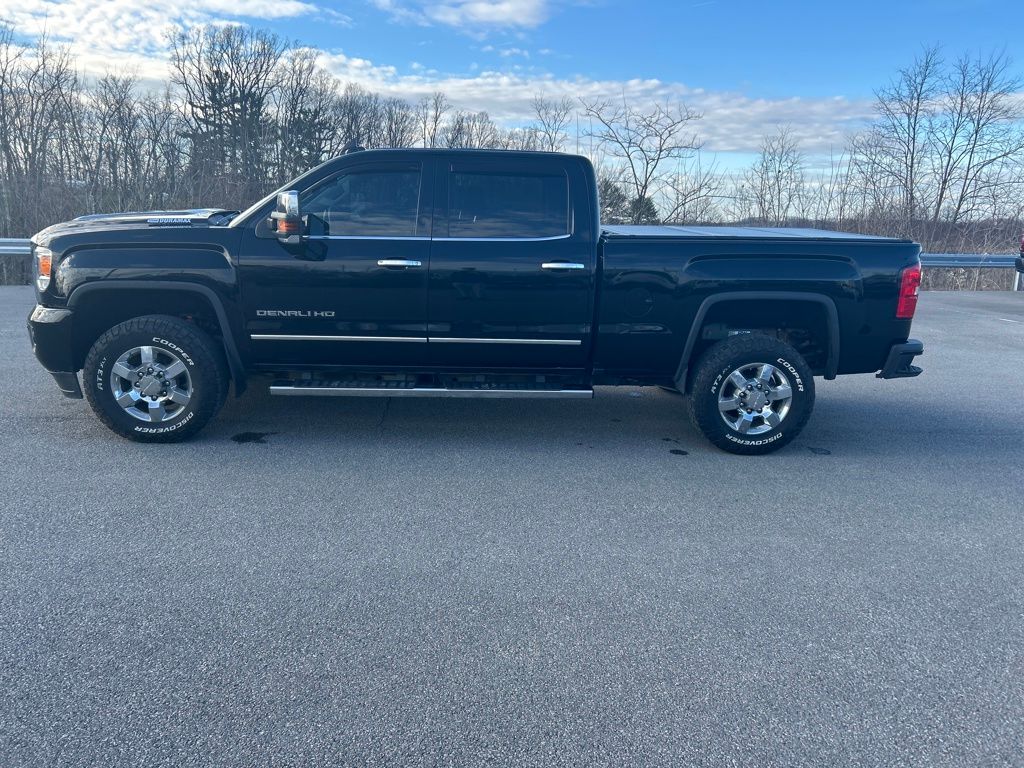 2019 GMC Sierra 3500HD Denali Crew Cab LB DRW 4WD