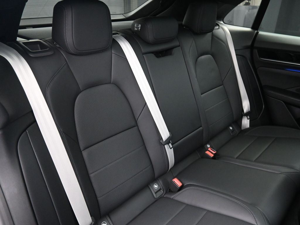 Certified Used 2025 White Porsche  image 27