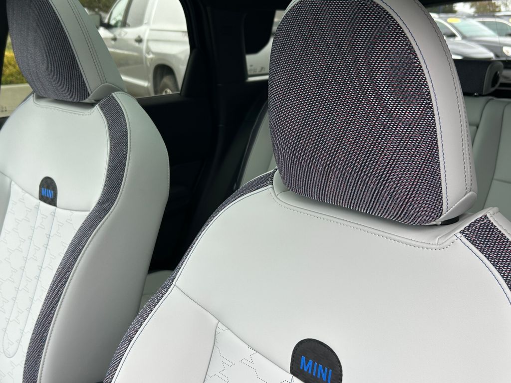 Thumbnail: 2026 MINI Cooper Countryman - 14