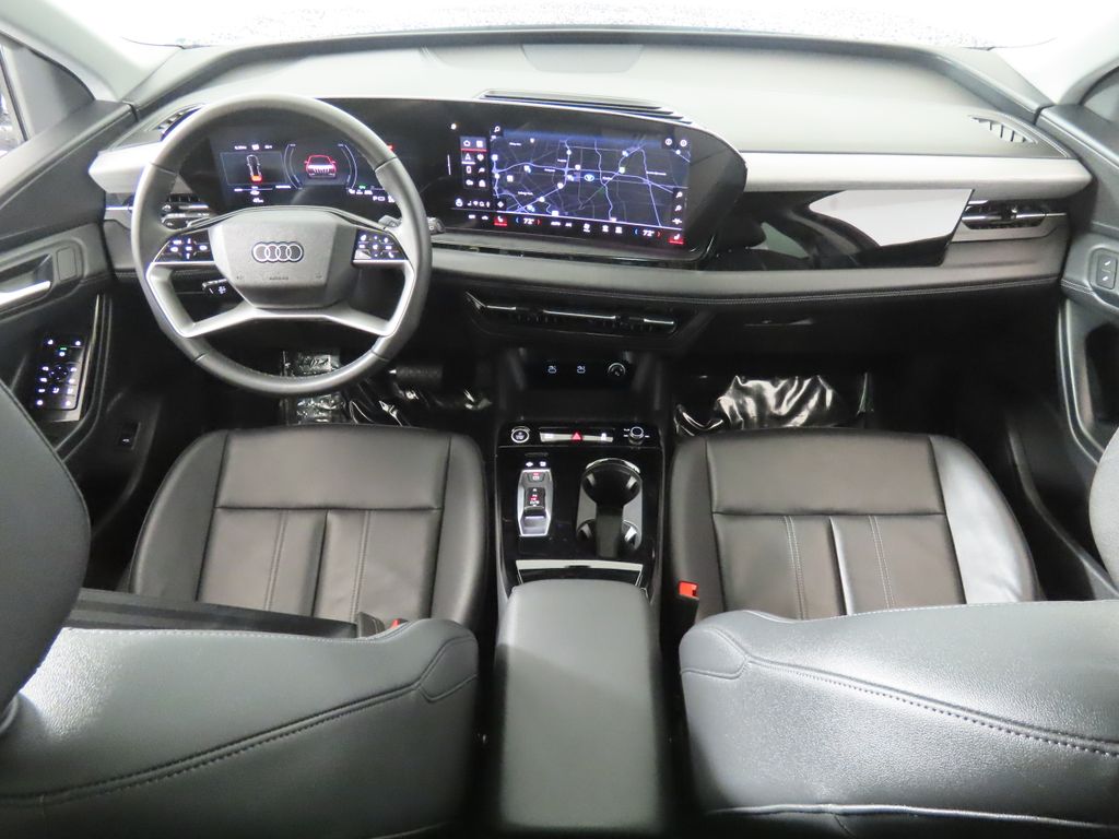 Thumbnail: 2025 Audi Q6 e-tron - 10