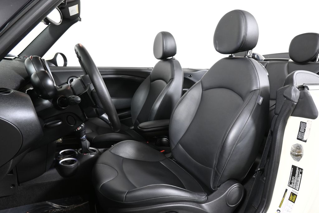 Thumbnail: 2015 MINI Cooper - 22