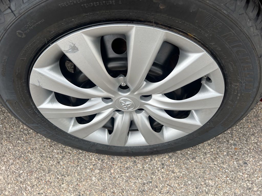 2013 Toyota Corolla L photo