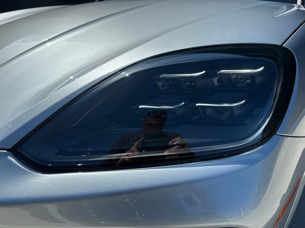 Thumbnail: 2025 Porsche  - 13