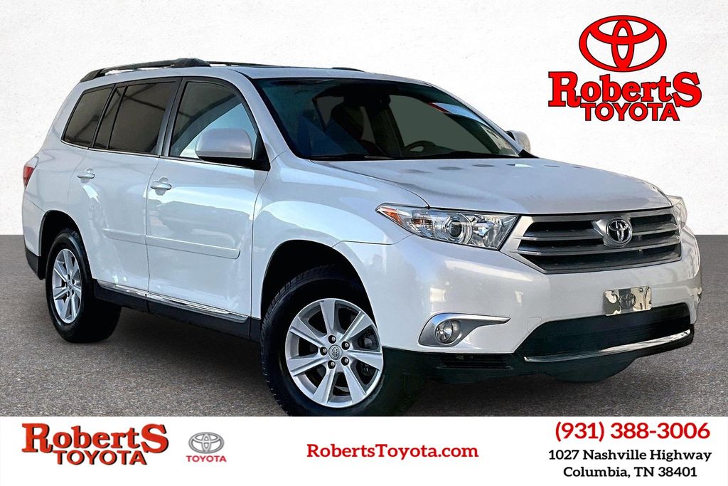 Blizzard White Pearl 2011 Toyota Highlander SUV / Crossover Front-Wheel Drive 5-Speed Automatic Overdrive