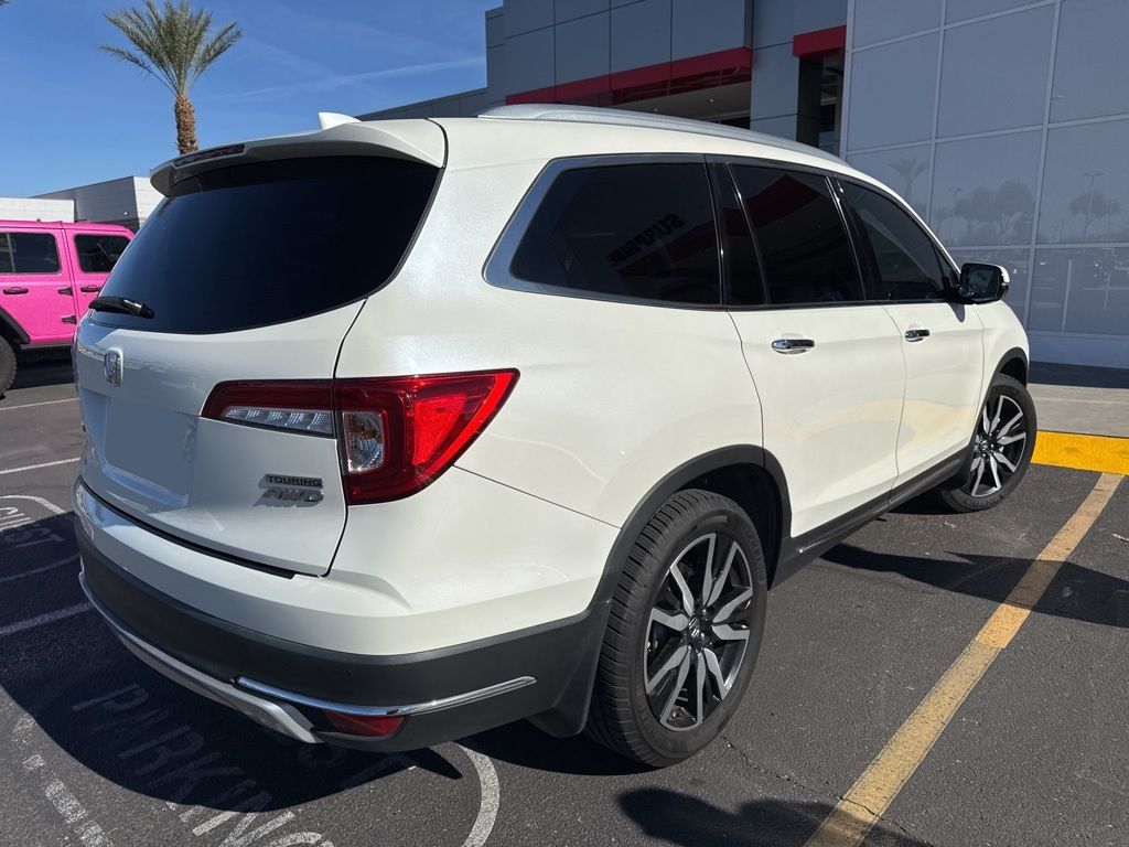 Thumbnail: 2019 Honda Pilot - 8