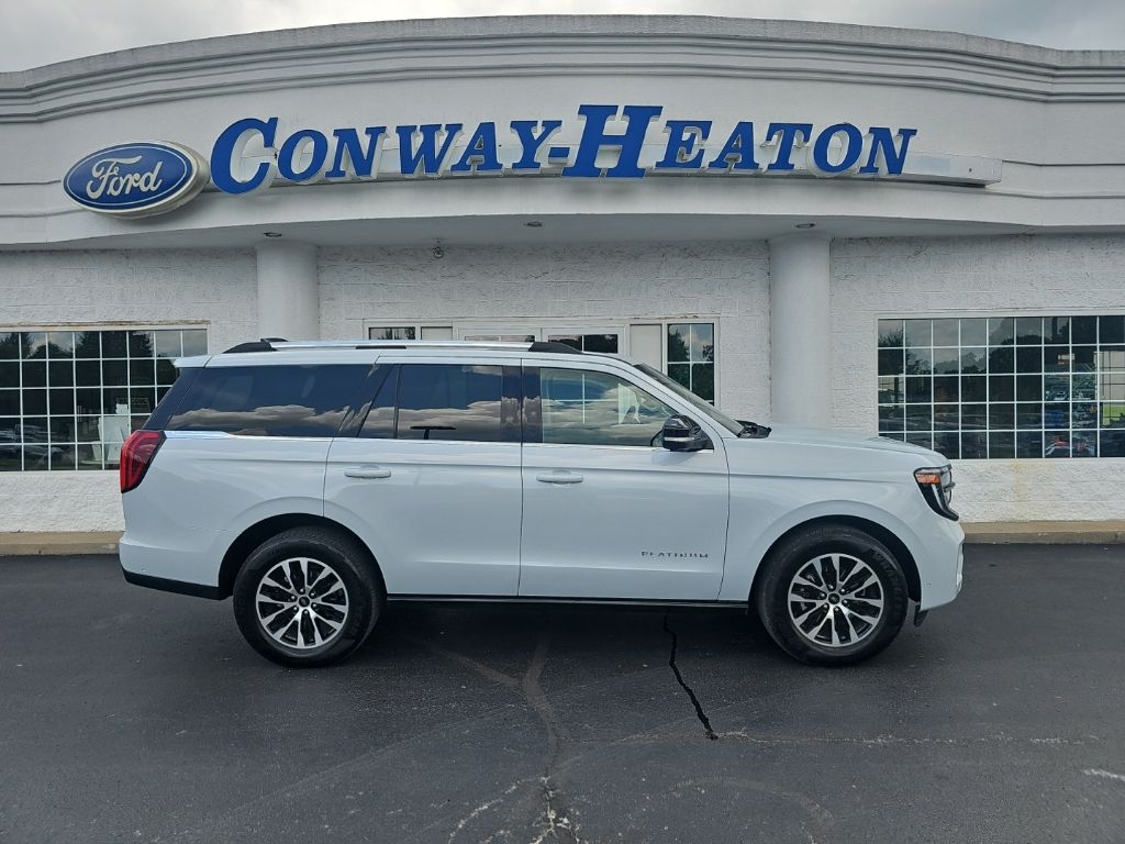 Space Silver Metallic 2025 Ford Expedition SUV / Crossover Four-Wheel Drive Automatic