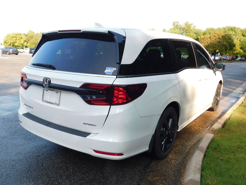 Thumbnail: 2023 Honda Odyssey - 4