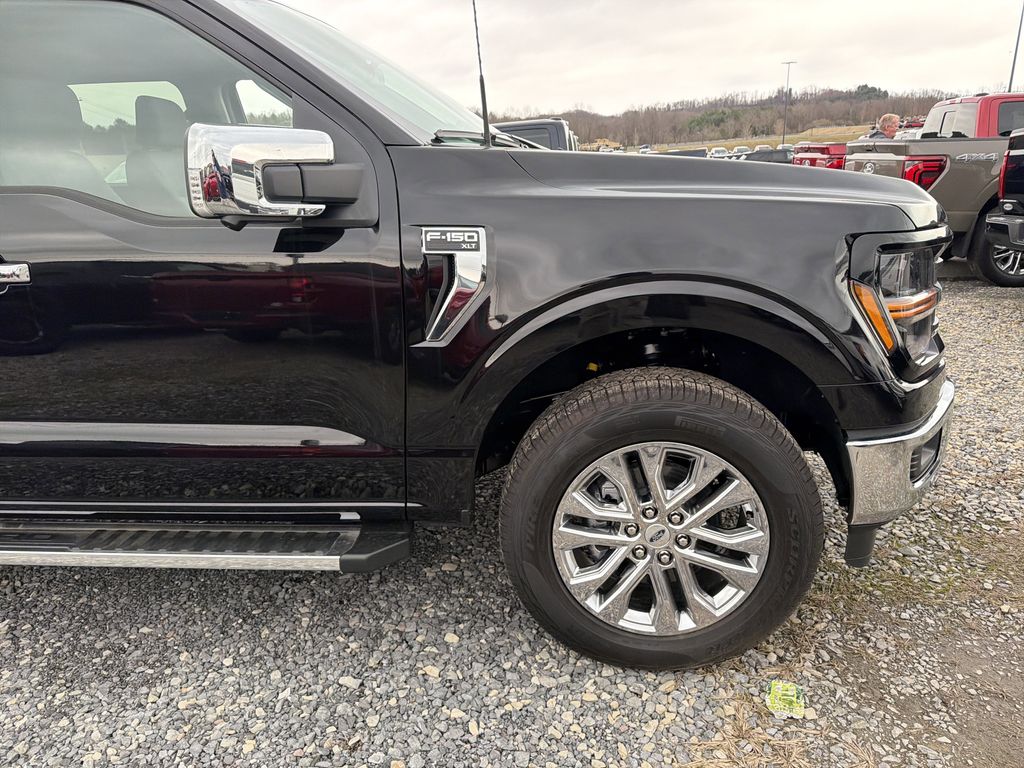 View vehicle photo 4