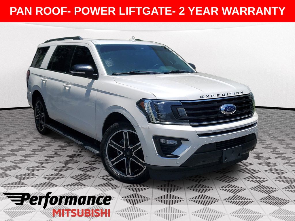 White Platinum Clearcoat Metallic 2019 Ford Expedition SUV / Crossover 4X2 Automatic