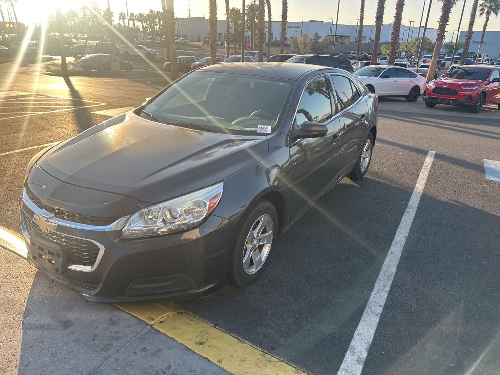 The 2016 Chevrolet Malibu Limited LT photos
