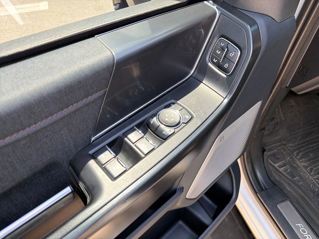 Used 2023 White Ford Raptor image 21