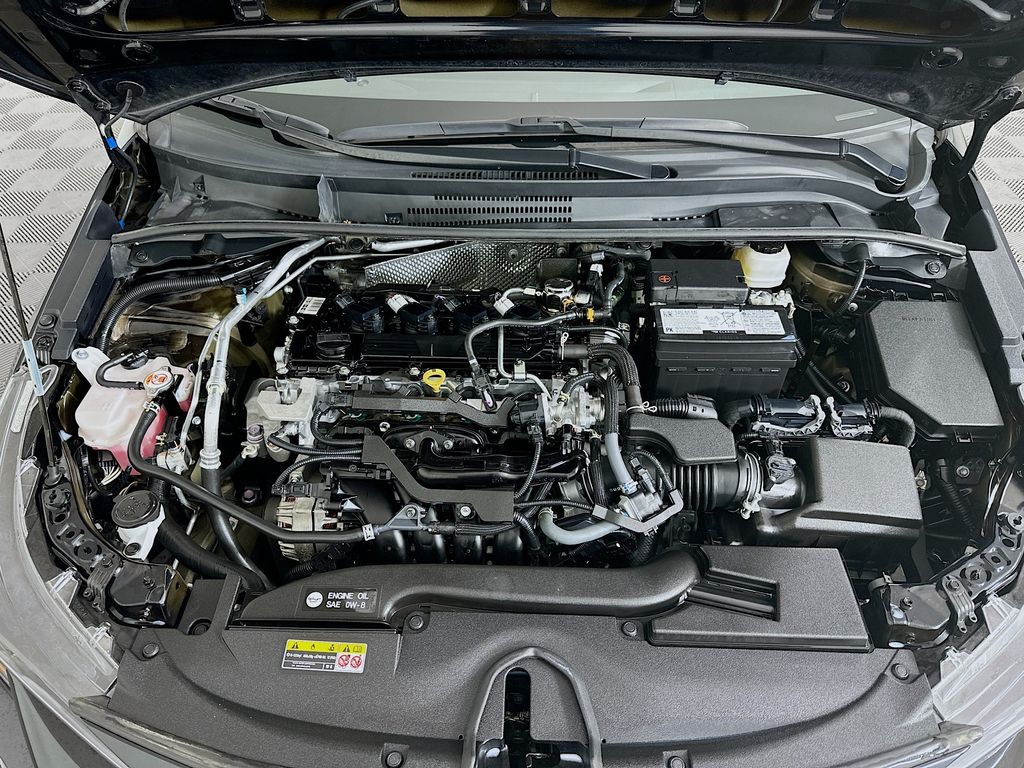 2024 Toyota Corolla LE 28
