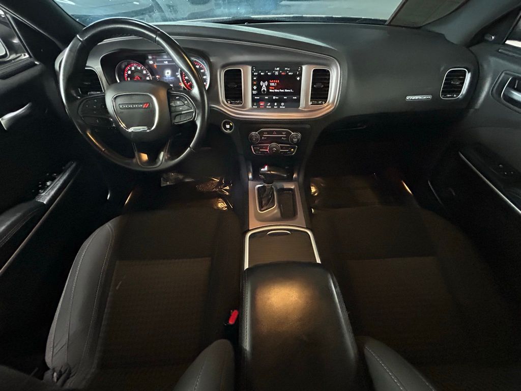 Used 2023 Destroyer Gray Clearcoat Dodge SXT image 8