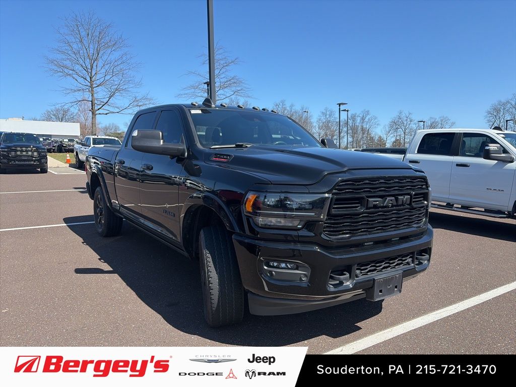 2022 RAM 2500 Limited Crew Cab 4WD