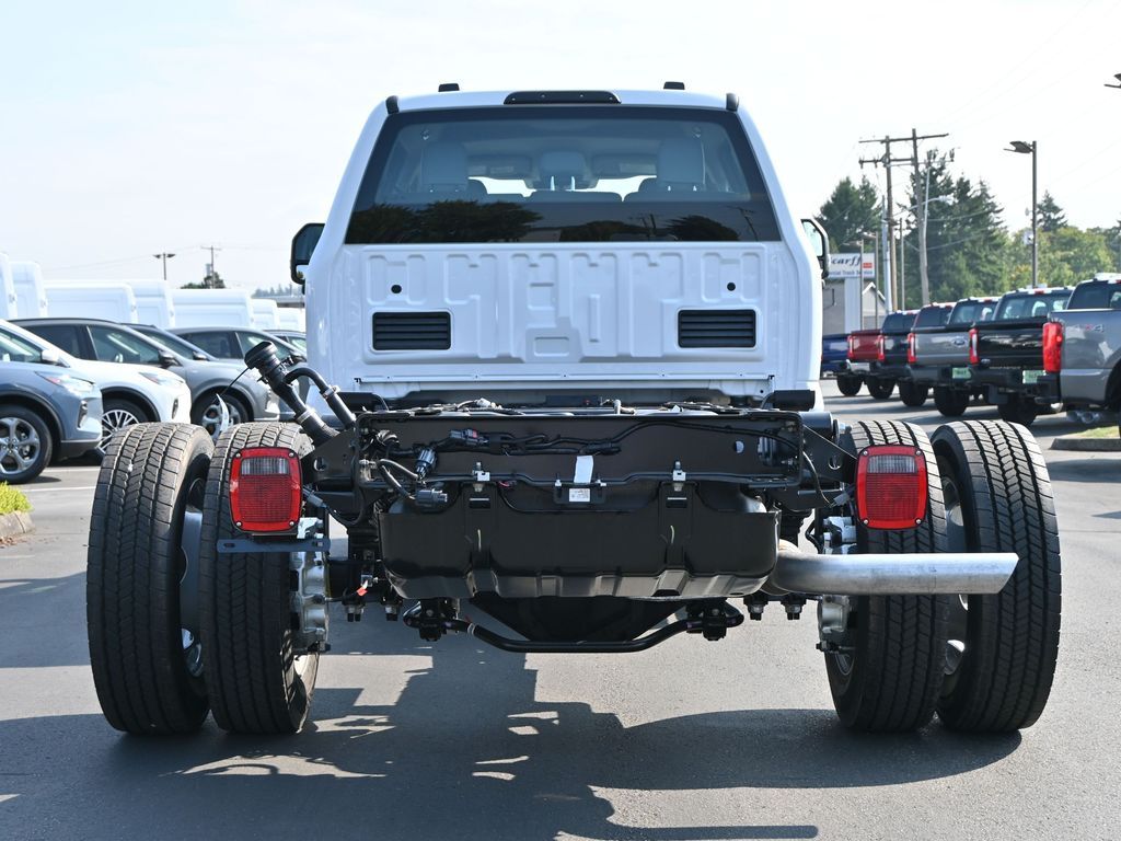 2026 Ford Super Duty F-550 DRW XL