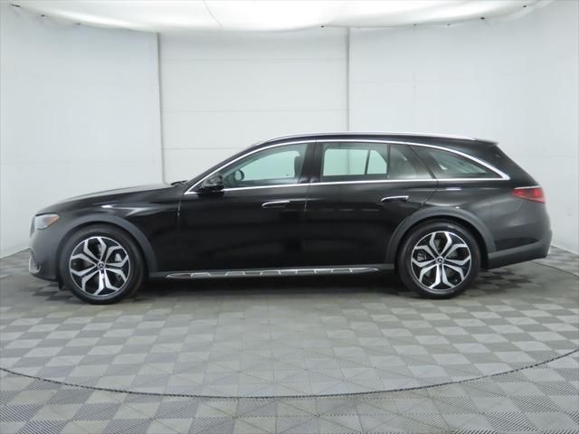 Thumbnail: 2025 Mercedes-Benz E-Class - 8