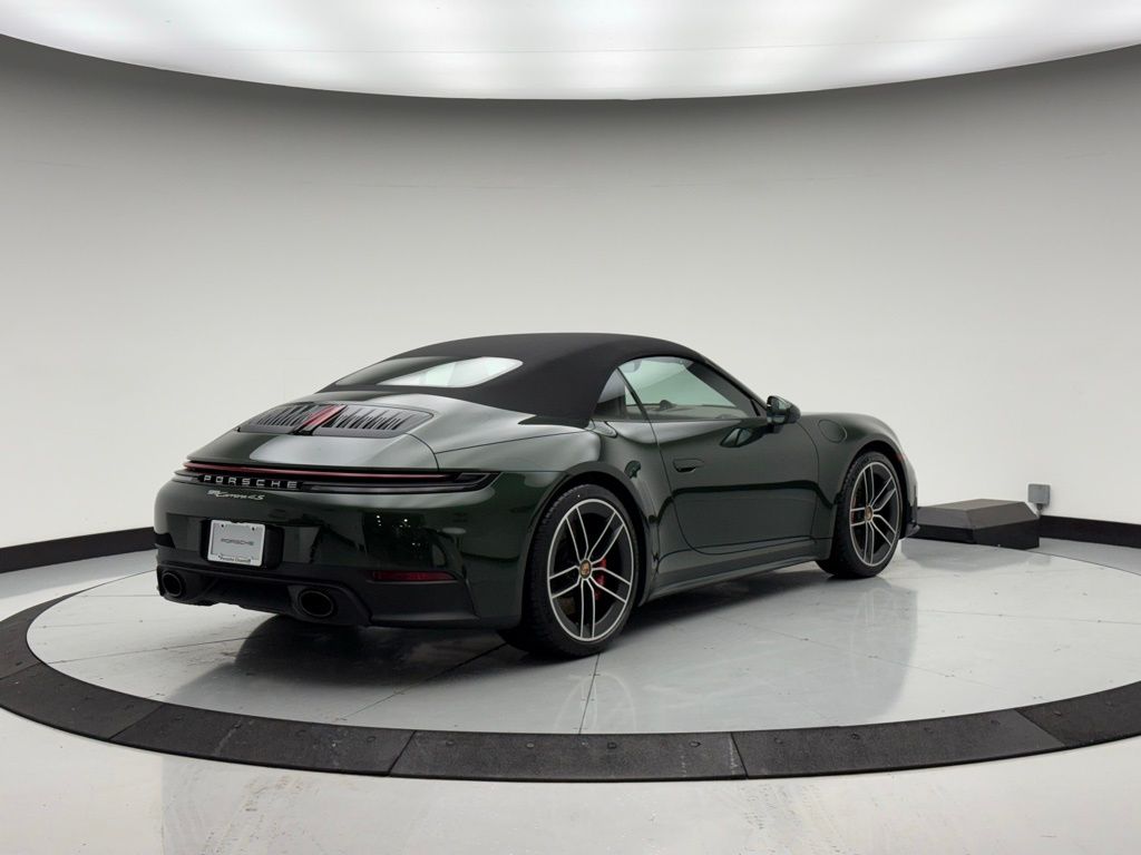 Thumbnail: 2026 Porsche 911 - 9