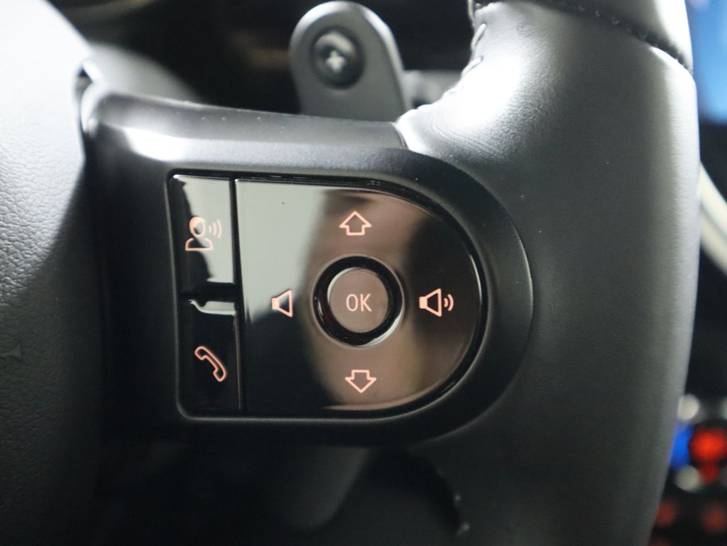 Thumbnail: 2023 MINI Cooper - 13