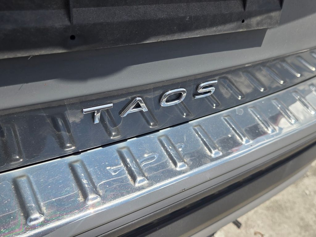 2024 Volkswagen Taos - $21,685