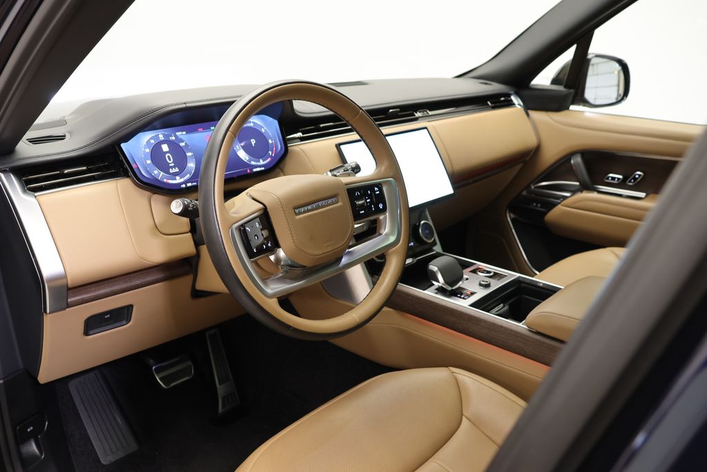 Thumbnail: 2023 Land Rover Range Rover - 29