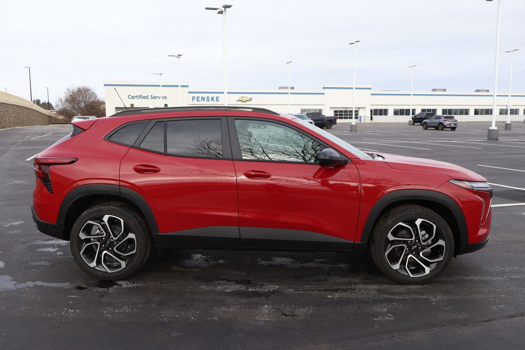 Thumbnail: 2026 Chevrolet Trax - 9