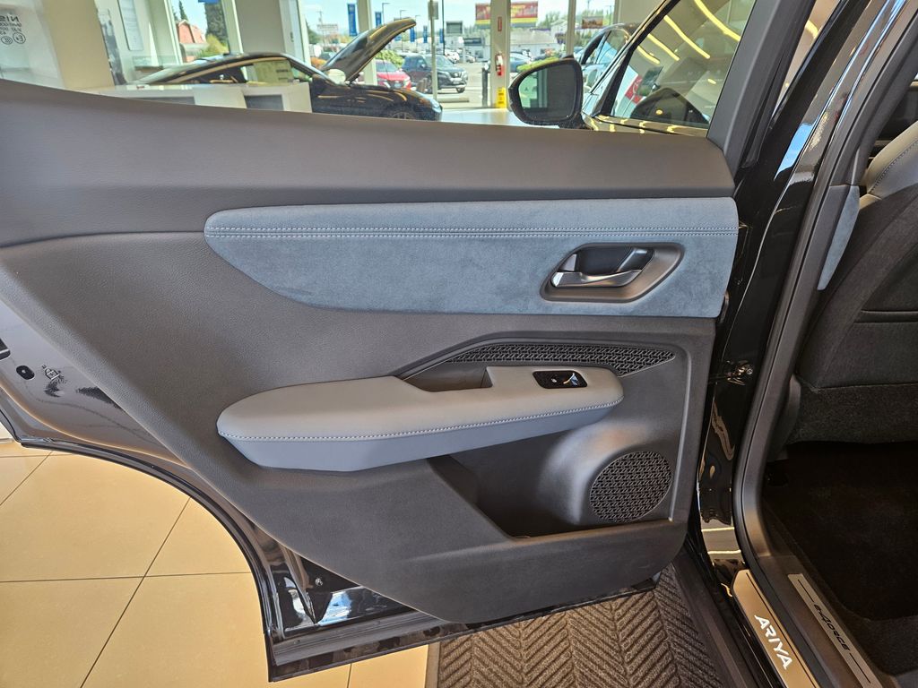 2025 Nissan Ariya PLATINUM+ e-4ORCE