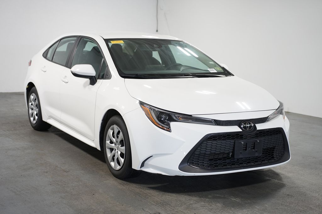 2022 Toyota Corolla LE 3
