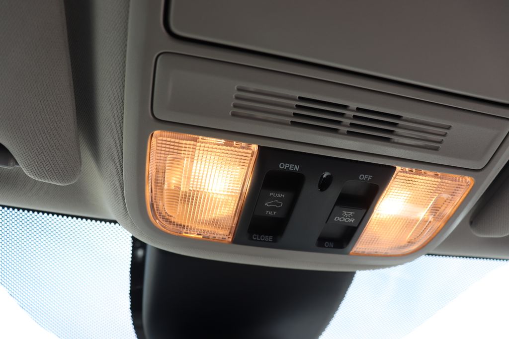 Thumbnail: 2026 Honda Odyssey - 27