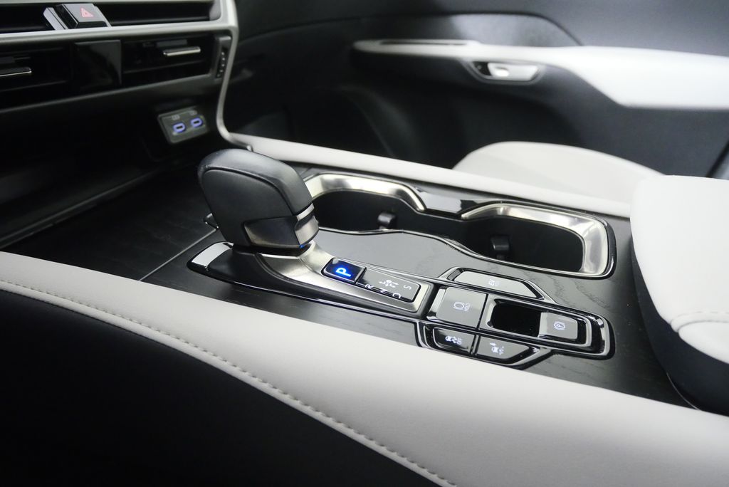 Thumbnail: 2024 Lexus RX - 25