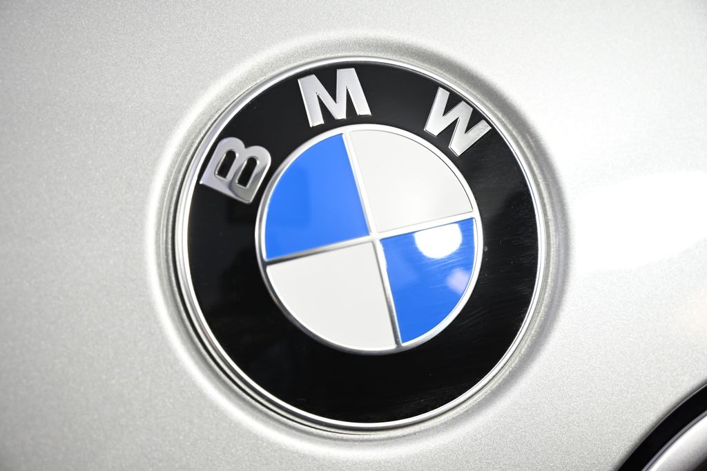 Thumbnail: 2026 BMW X1 - 13