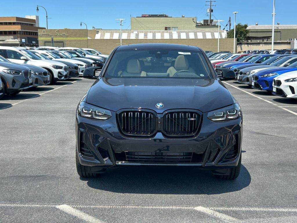 Thumbnail: 2025 BMW X4 - 8