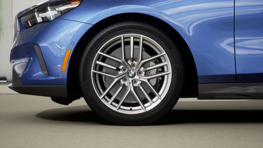 2025 BMW 5 Series 530i xDrive 7