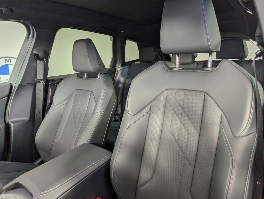 2026 BMW X3 30 xDrive Black Sapphire Metallic - Grieco Acura - Image 14