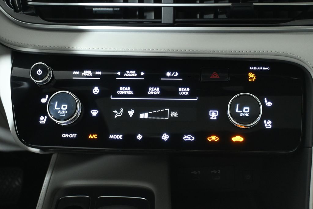 Thumbnail: 2026 INFINITI QX60 - 18