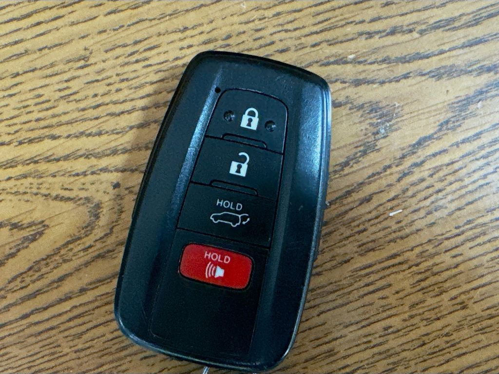 Used Car 2019 Toyota Rav4  Limited For Sale Under $25,000 In Austin, Texas