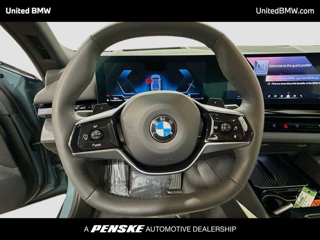 Thumbnail: 2025 BMW 5 Series - 6