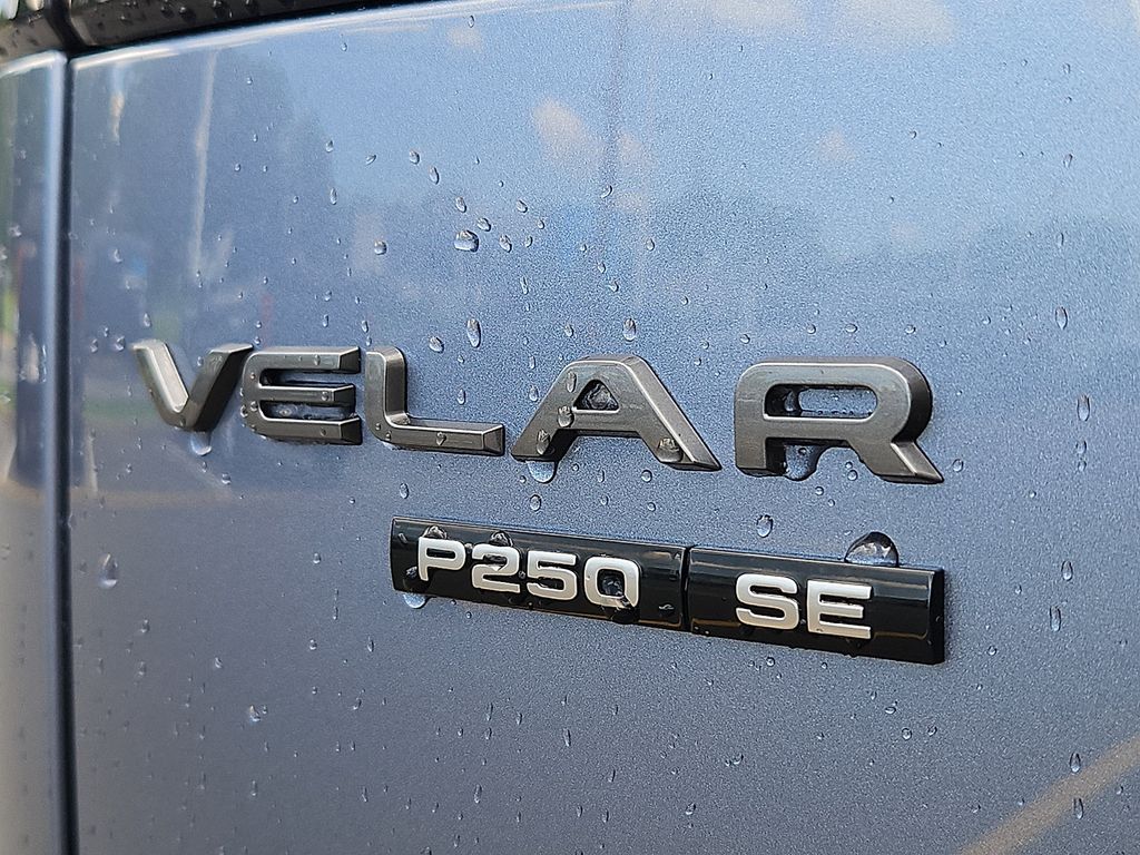 Thumbnail: 2019 Land Rover Range Rover Velar - 32