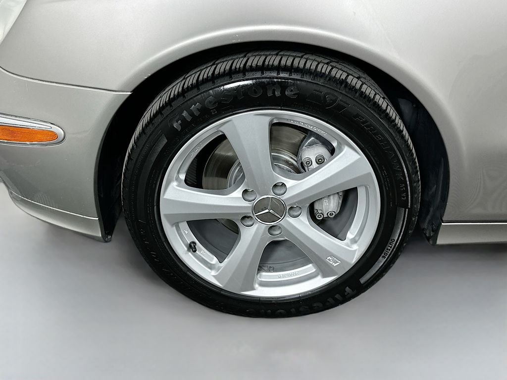 Thumbnail: 2005 Mercedes-Benz E-Class - 29