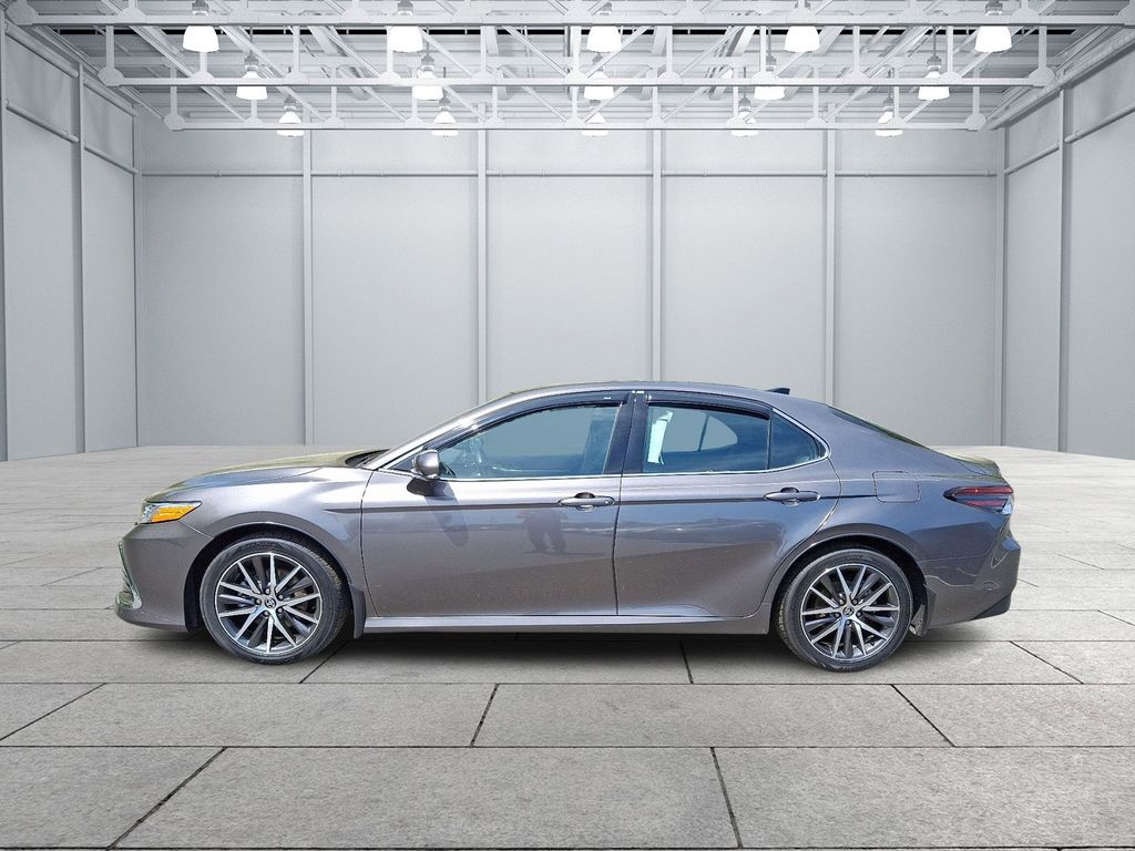 2022 Toyota Camry XLE 7